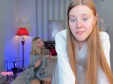 girl
        cassie_palmer cam image #2673149