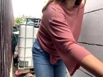girl
        nyconik cam image #4067173