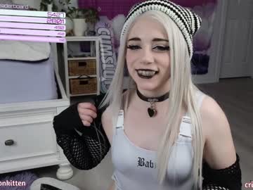 girl
        crimsonkitten cam image #4128976
