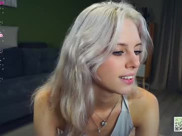 girl
        audreycarvin cam image #4768097