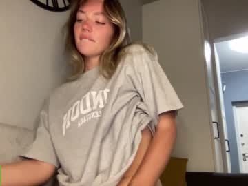 girl
        angel_from_sky cam image #2925484