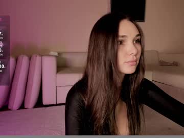 girl
        hollyextra cam image #4924462