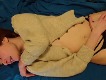 girl
        olive_nextdoor cam image #848667