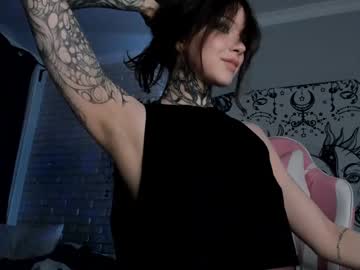 girl Live Cam Girls Love To Strip Naked For Their Viewers with uwu_eva