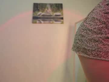 girl
        sunrisealice cam image #2516929