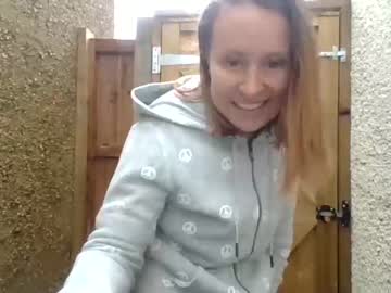 girl
        eatmypie69 cam image #2888881