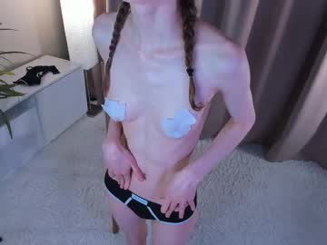girl
        petulacollins cam image #6107271