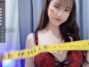 girl
        abby_youyou cam image #268210