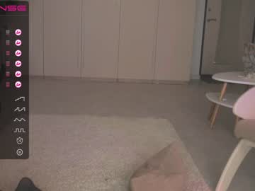 girl
        oki_dokie cam image #2163158
