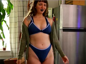 girl
        maeveminx cam image #2503236