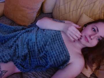 girl
        juicy_peach88 cam image #729125
