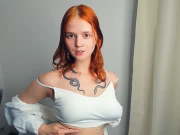 girl
        sweetmiraclea cam image #2285716
