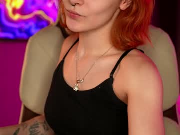 girl
        severs_enigma cam image #6043903