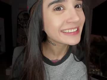 girl
        lonelly_lolly98 cam image #567505