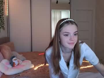 girl
        cyberslime cam image #2695203