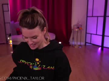 girl
        phoenix_taylor cam image #5529480