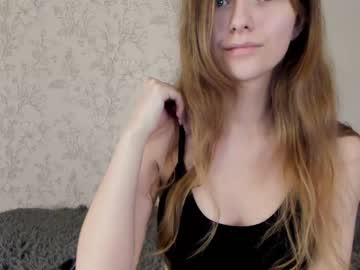 girl
        alainaestrada cam image #2678967