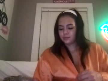 girl
        kylietalencyy cam image #5680292