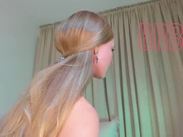 girl
        kitty__sophie cam image #6735168