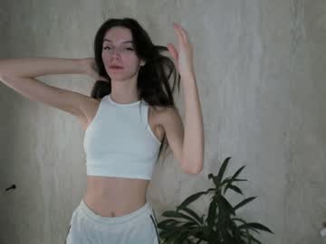 girl
        cutie_ghostie cam image #3529738