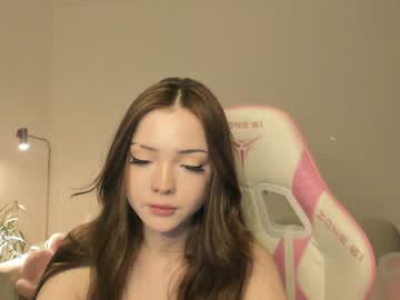 girl
        marshmeowlow cam image #5670079