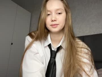 girl
        lizzy_cutie cam image #5324043