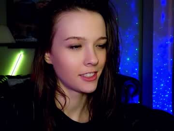 girl
        _demi_dee_ cam image #1649761