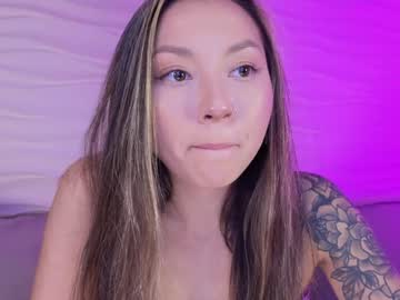 girl
        iam_casey cam image #5560507