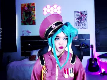 girl
        madnessalise cam image #2260101