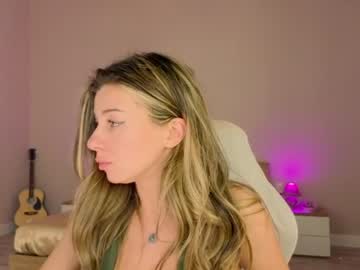 girl
        lenamuti cam image #3620449