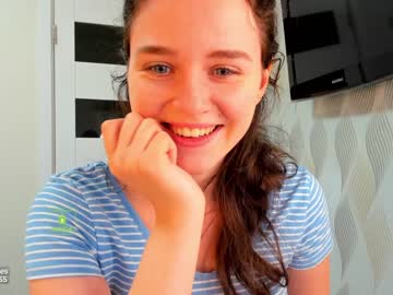 girl
        demurelixir cam image #327004