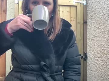 girl
        eatmypie69 cam image #3413123