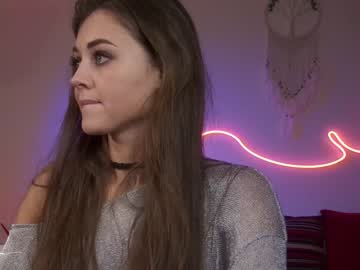 girl
        lettymoa cam image #307856