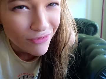 girl
        _demi_dee_ cam image #4324760