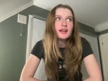 girl
        frecklytaylor cam image #82923