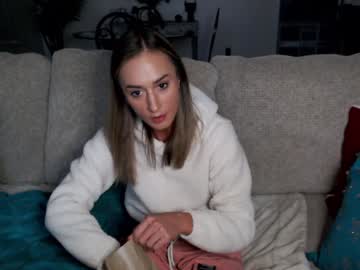 girl
        holihurricane cam image #5651865