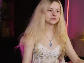 girl
        agnesscarterr cam image #6479724