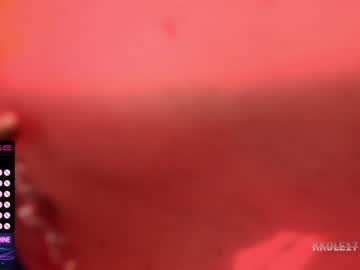 girl
        kkole17 cam image #1116397