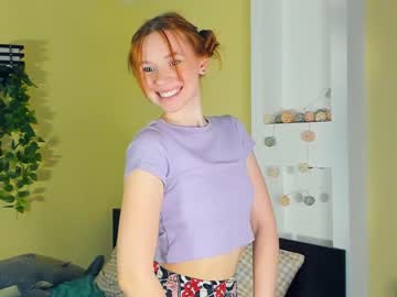 girl
        udeledobson cam image #3512666