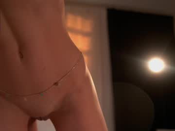 girl
        myliss cam image #6491856