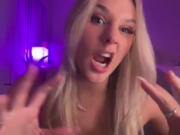 girl
        kittypooh386196 cam image #5925272
