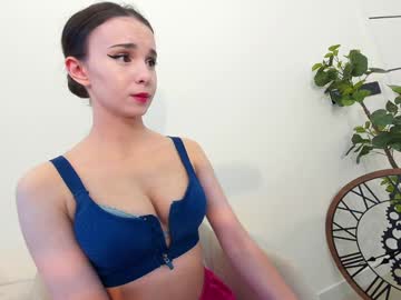 girl
        ehotlovea cam image #5787841
