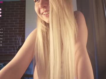 girl
        yolandabertha cam image #2102106