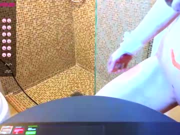 girl
        callme_star cam image #1193943