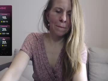 girl
        violetplath cam image #4184836