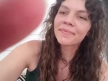 girl
        honeyhive_4u cam image #4326330