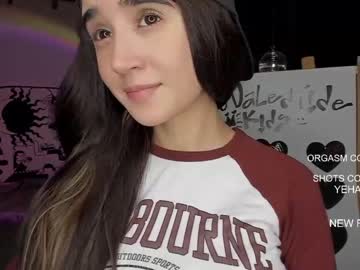 girl
        lonelly_lolly98 cam image #898117