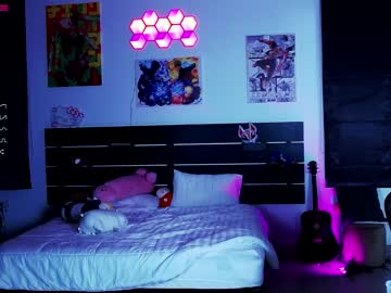 girl
        madnessalise cam image #2050726