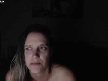 girl
        bluexstacey cam image #4742292