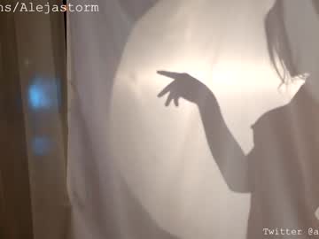 girl
        alejastorm cam image #4589093